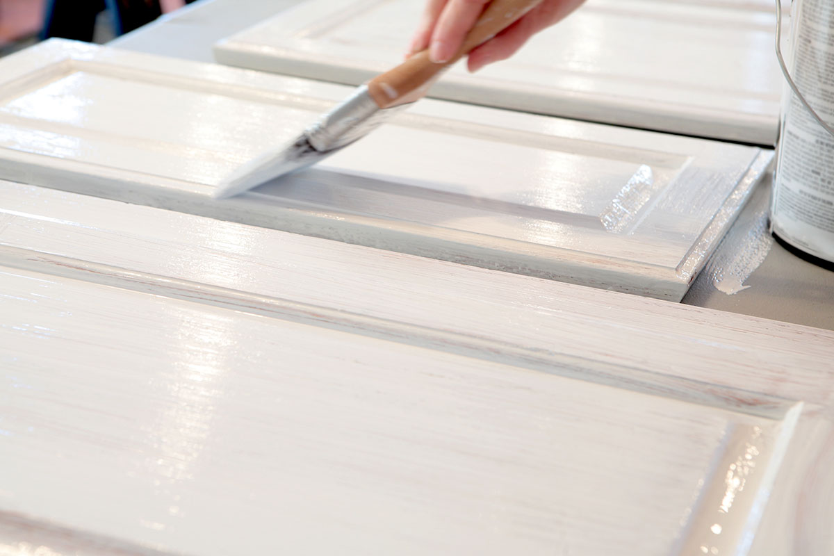 Cabinet painting and finishing with white paint