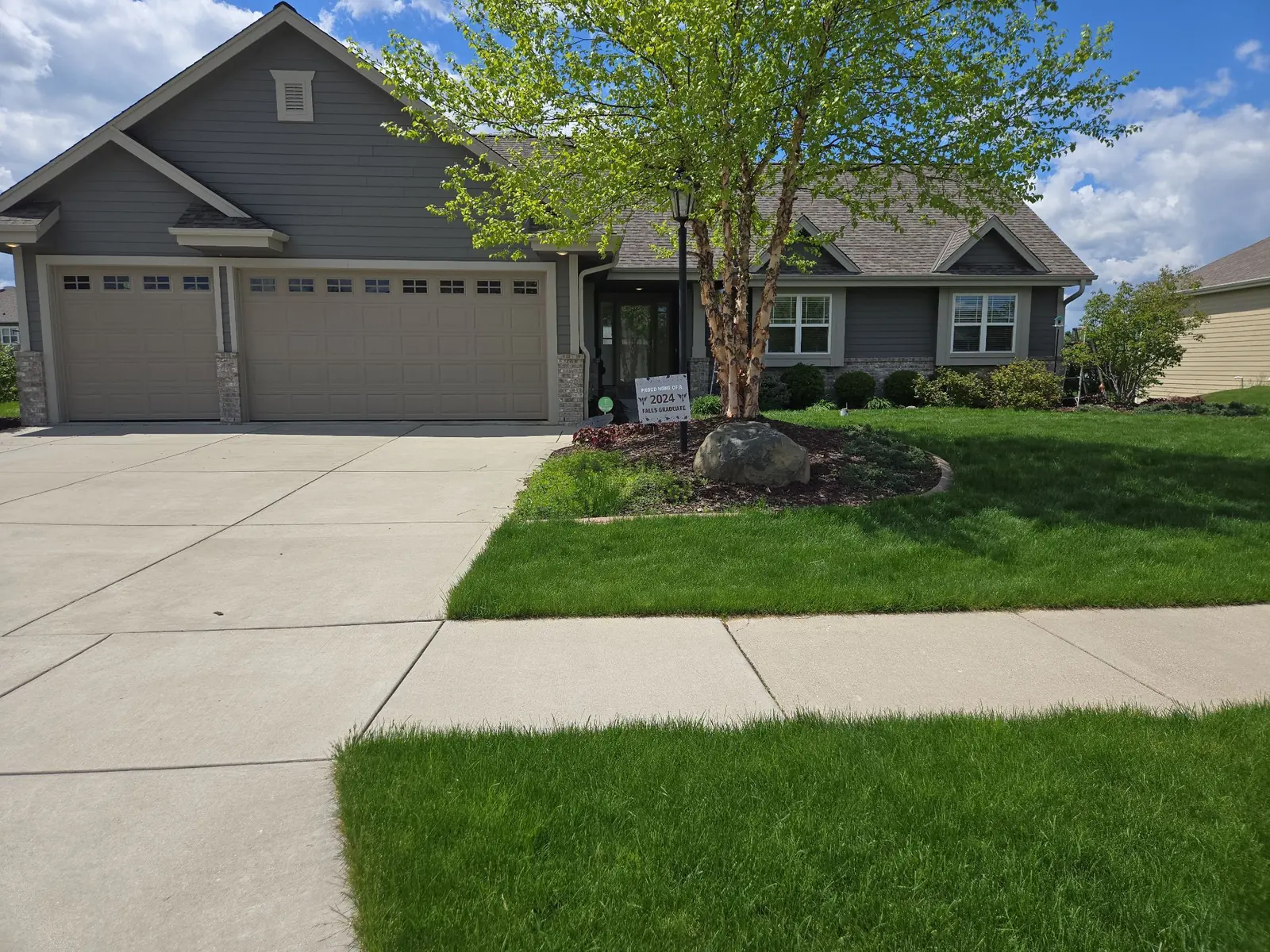 A Full Home Exterior in Menomonee Falls